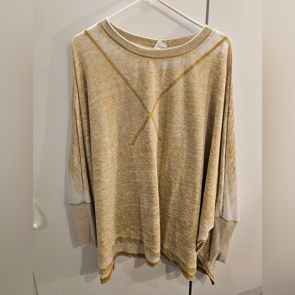 Akemi & Kin M/L Yellow Medium Long Sleeve Oversized Top